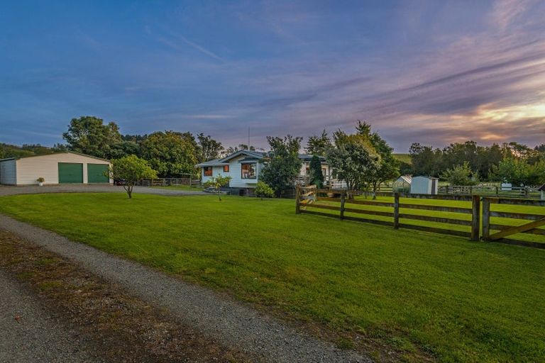 Photo of property in 450 Fitzherbert Road East, Aokautere, Palmerston North, 4471