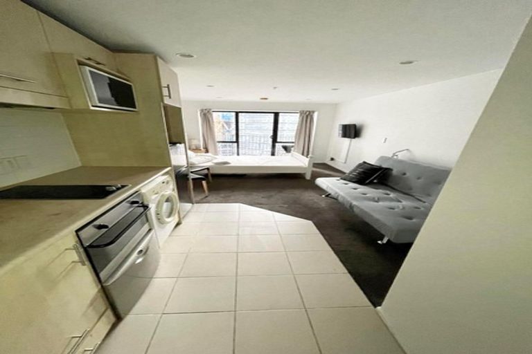 Photo of property in The Silo Apartments, 8e/23 Emily Place, Auckland Central, Auckland, 1010