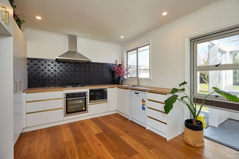 Photo of property in 16 Cromer Street, Kaikoura, 7300