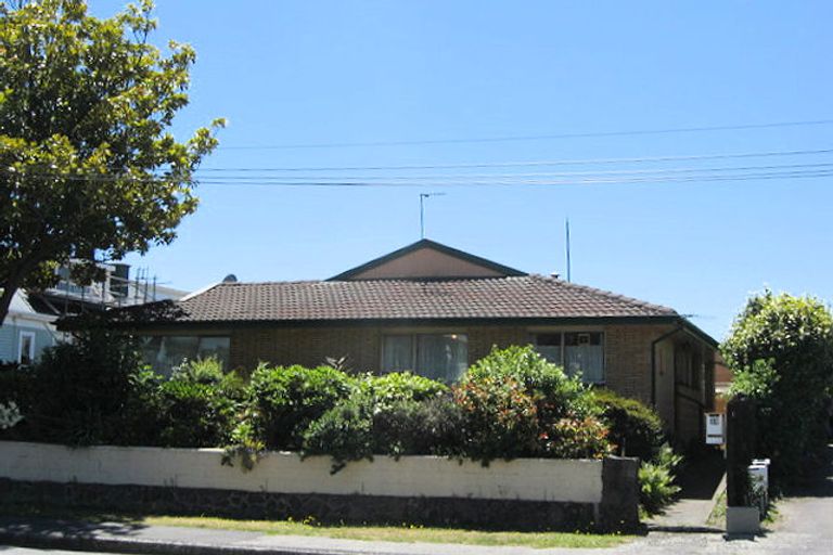 Photo of property in 2/30 Naseby Street, Merivale, Christchurch, 8014