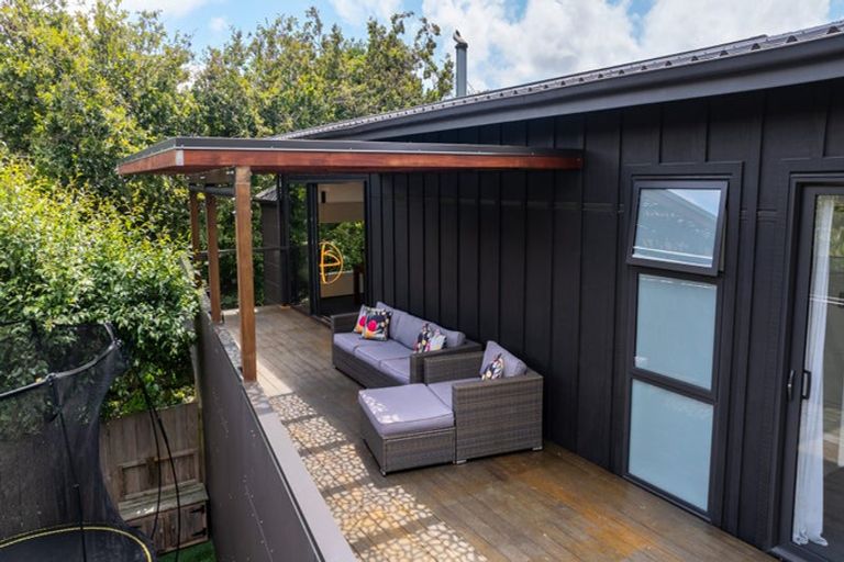 Photo of property in 4a Ryan Grove, Tawa, Wellington, 5028