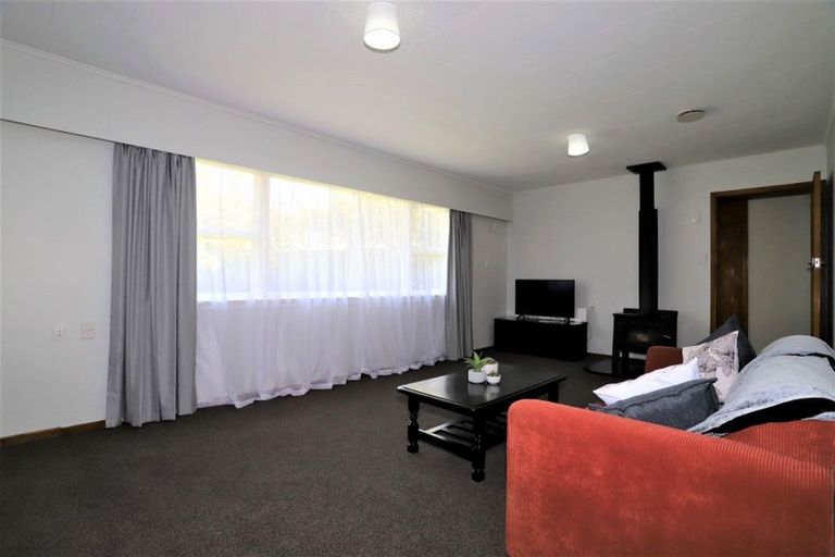 Photo of property in 8 Fyson Place, Hawera, 4610