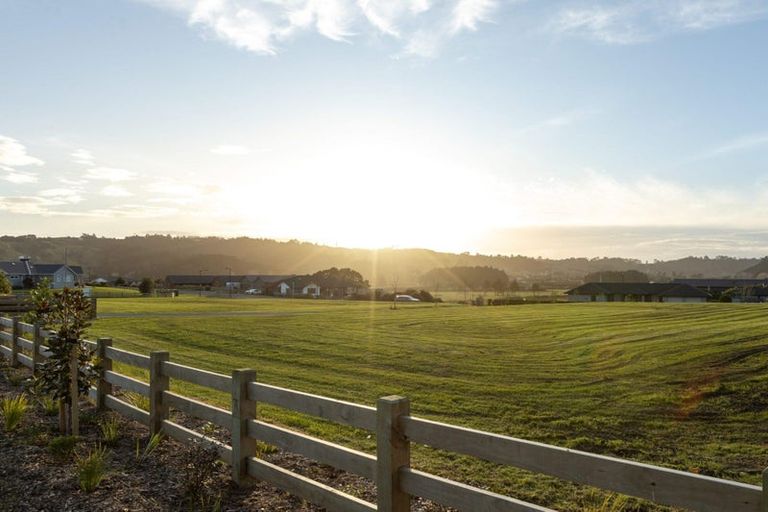 Photo of property in 15 Maclennan Farm Lane, Kaukapakapa, 0871