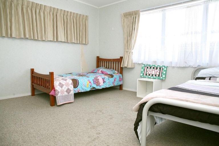 Photo of property in 11 Claymore Street, Manurewa, Auckland, 2102