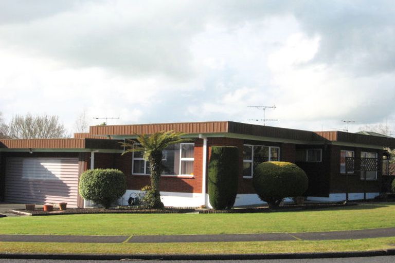 Photo of property in 1/8 Ashdown Place, Pahurehure, Papakura, 2113