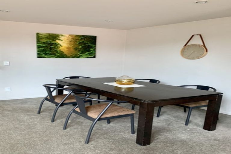 Photo of property in 9 Duncan Street, Tawa, Wellington, 5028