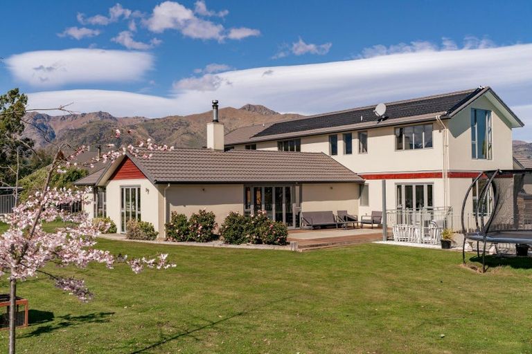 Photo of property in 42 Lichen Lane, Lake Hawea, Wanaka, 9382