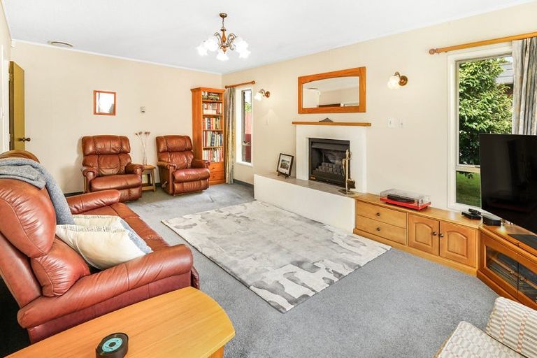 Photo of property in 51 Glen Lynne Avenue, Queenwood, Hamilton, 3210