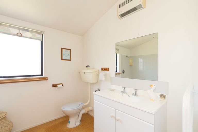 Photo of property in 38 Kings Drive, Levin, 5510