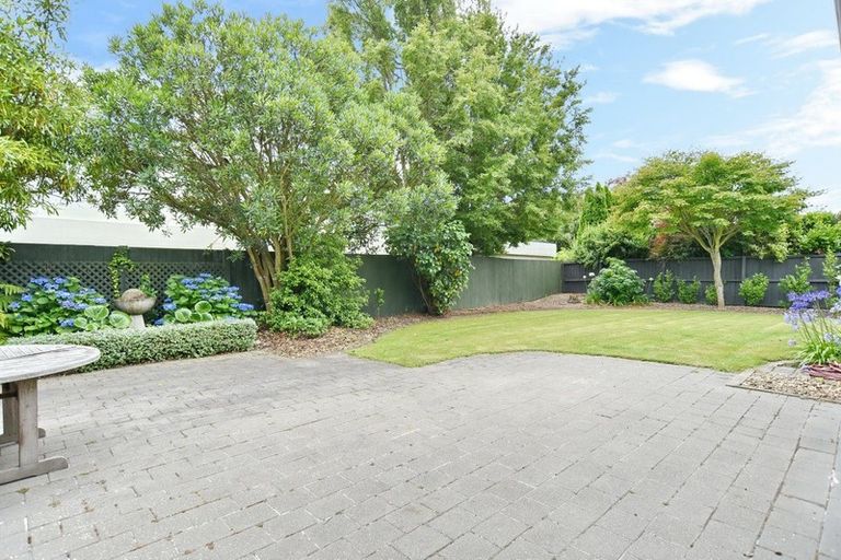 Photo of property in 17 Windsor Court, Rangiora, 7400