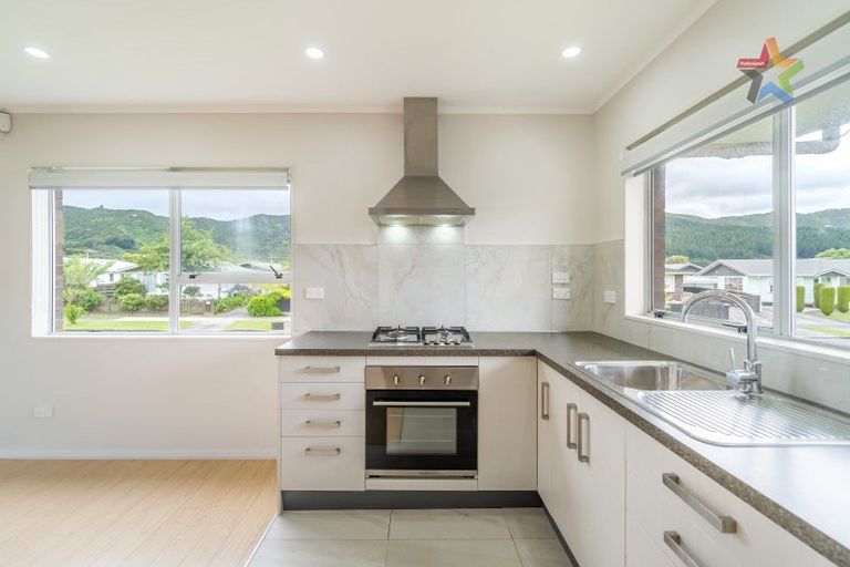 Photo of property in 315 Wellington Road, Wainuiomata, Lower Hutt, 5014