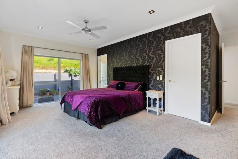 Photo of property in 22 Estuary View Road, Welcome Bay, Tauranga, 3112