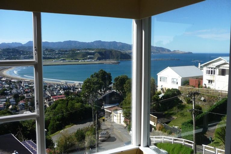 Photo of property in 11 Carlton Street, Melrose, Wellington, 6023