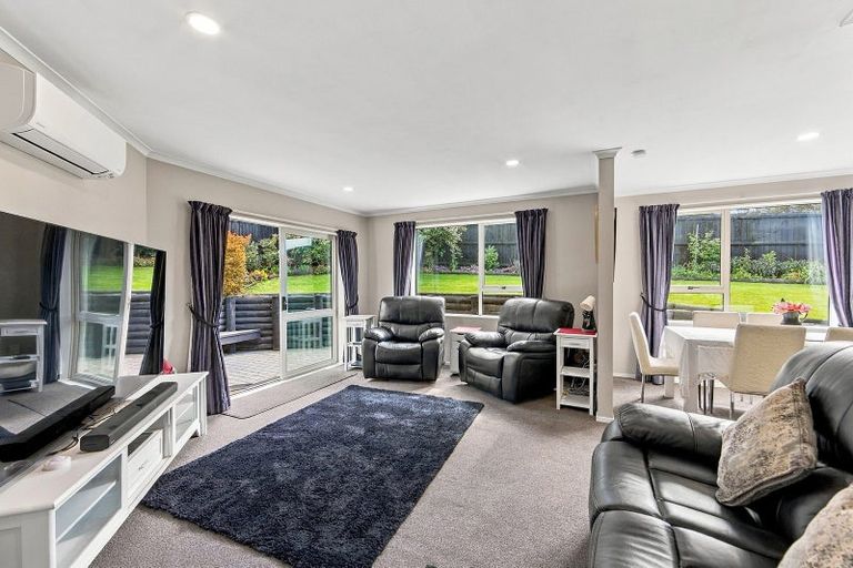 Photo of property in 18 Mcdougal Place, Kaiapoi, 7630