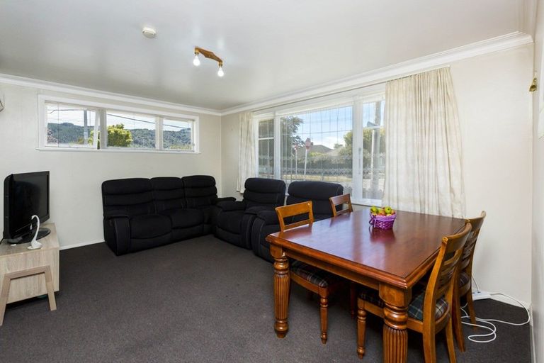 Photo of property in 26 Fraser Crescent, Elderslea, Upper Hutt, 5018