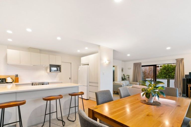 Photo of property in 1/67 Seaview Road, Castor Bay, Auckland, 0620