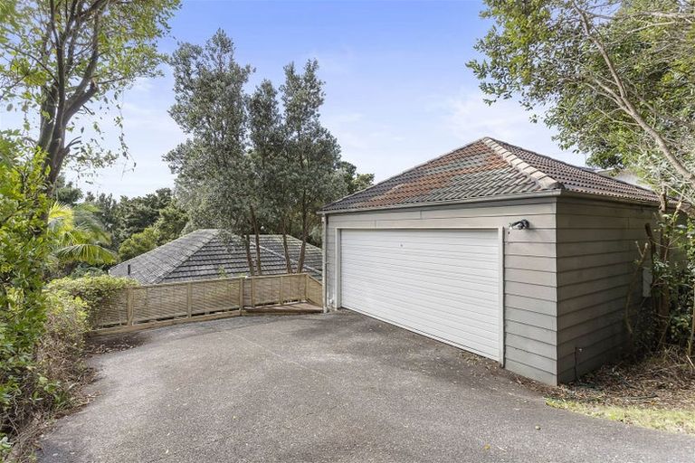 Photo of property in 32 Monarch Avenue, Hillcrest, Auckland, 0627