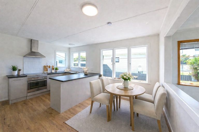 Photo of property in 32 Andrew Street, Feilding, 4702