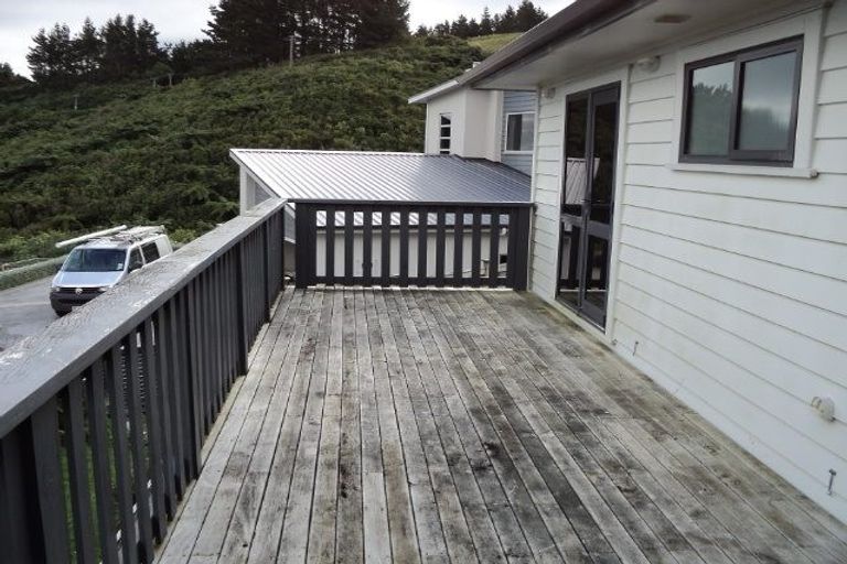 Photo of property in 54 Arahiwi Grove, Tirohanga, Lower Hutt, 5010