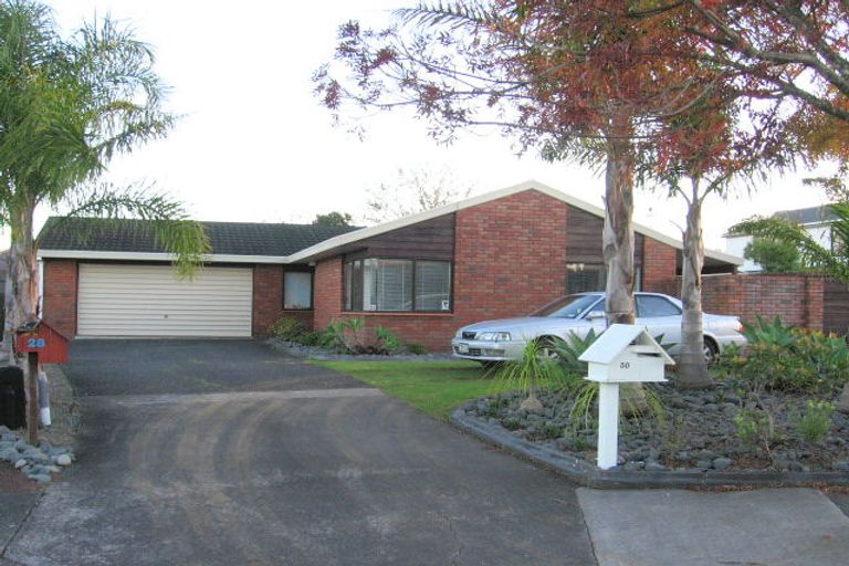 Photo of property in 30 Glucina Avenue, West Harbour, Auckland, 0618