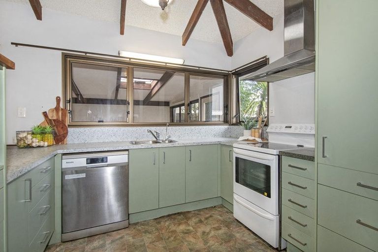 Photo of property in 106 Hatea Drive, Regent, Whangarei, 0112