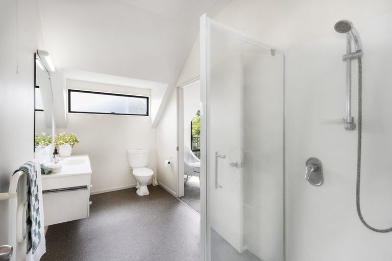 Photo of property in 16a Greers Road, Ilam, Christchurch, 8041