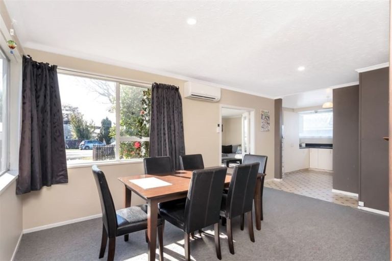 Photo of property in 62 Sturrocks Road, Redwood, Christchurch, 8051