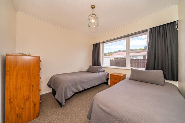 Photo of property in 48 Kashmir Avenue, Clouston Park, Upper Hutt, 5018