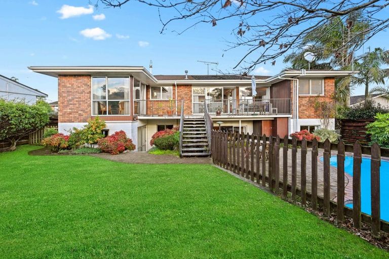 Photo of property in 17 Callard Place, Riverlea, Hamilton, 3216