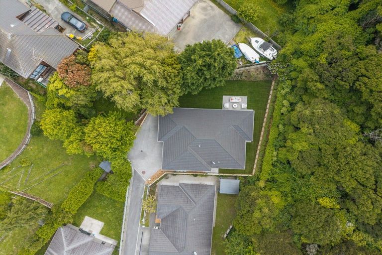 Photo of property in 38 Mooring Close, Whitby, Porirua, 5024