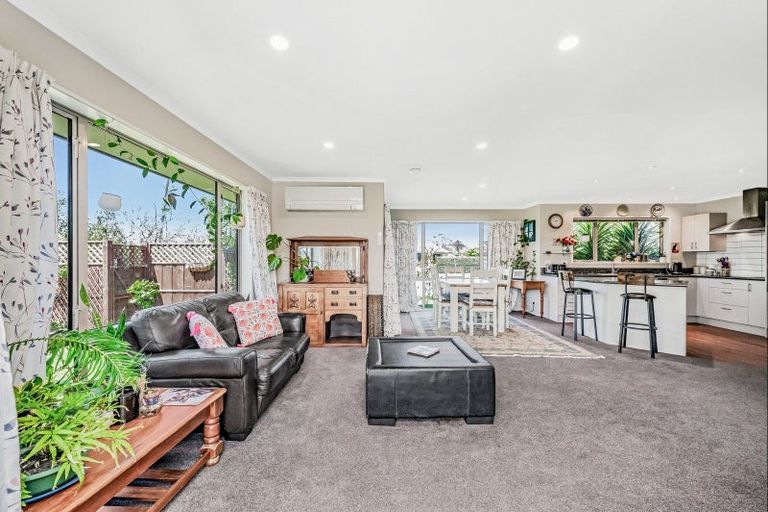 Photo of property in 19 Woodville Street, Leeston, 7632