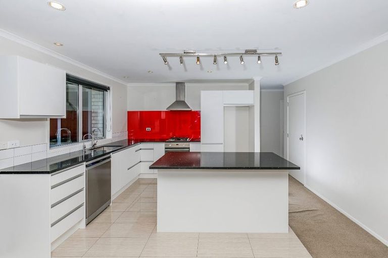 Photo of property in 15 Karika Place, Massey, Auckland, 0614