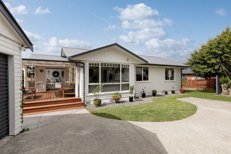 Photo of property in 6 Grantleigh Way, Pyes Pa, Tauranga, 3112