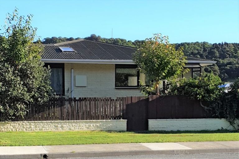 Photo of property in 10b Leicester Street, Picton, 7220