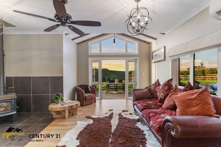 Photo of property in 1096f Awhitu Road, Pollok, Waiuku, 2683