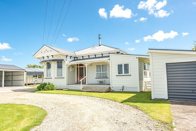 Photo of property in 23 Waitangi Road, Waverley, 4592