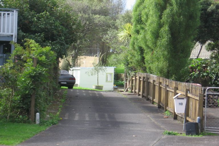 Photo of property in 10 Spode Place, Henderson, Auckland, 0612