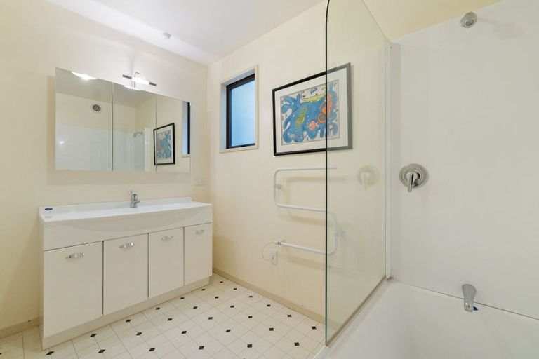 Photo of property in 8 Main Road, Luggate, Cromwell, 9383