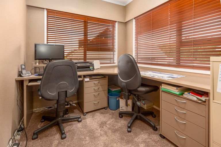 Photo of property in 170 Bombay Road, Bombay, 2675