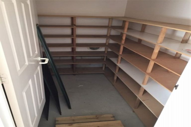 Photo of property in 14 Laurie Street, Red Beach, 0932