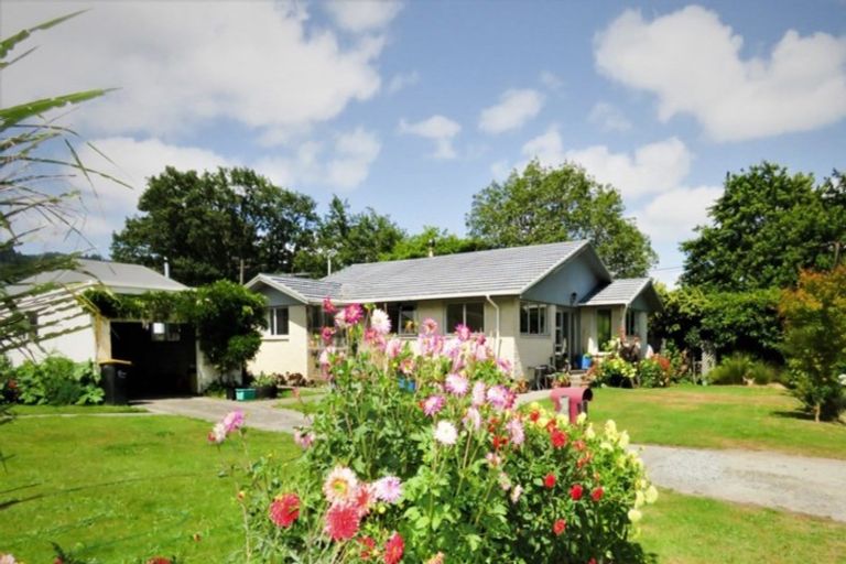 Photo of property in 5 Brennan Street, Reefton, 7830