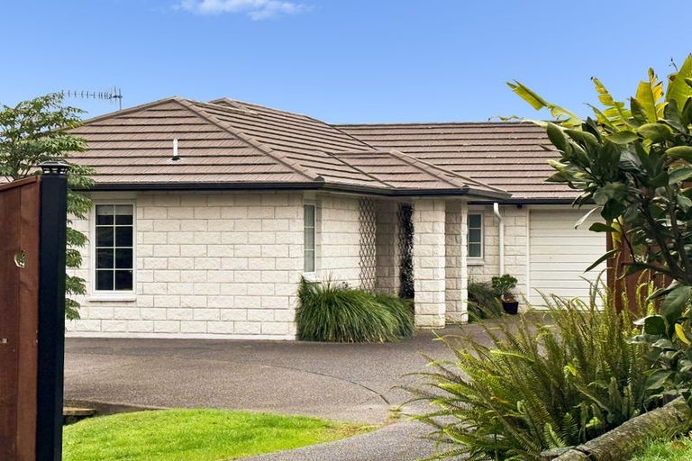 Photo of property in 8c Wiltshire Place, Te Puke, 3119