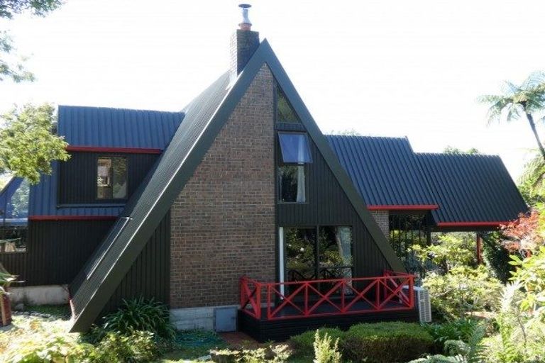 Photo of property in 8 Leith Crescent, Greymouth, 7805