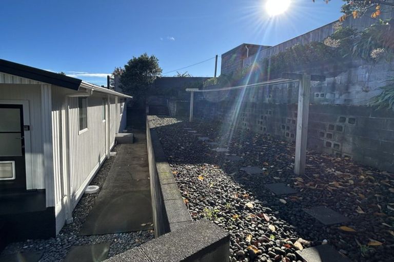 Photo of property in 163b Pembroke Street, Westown, New Plymouth, 4310