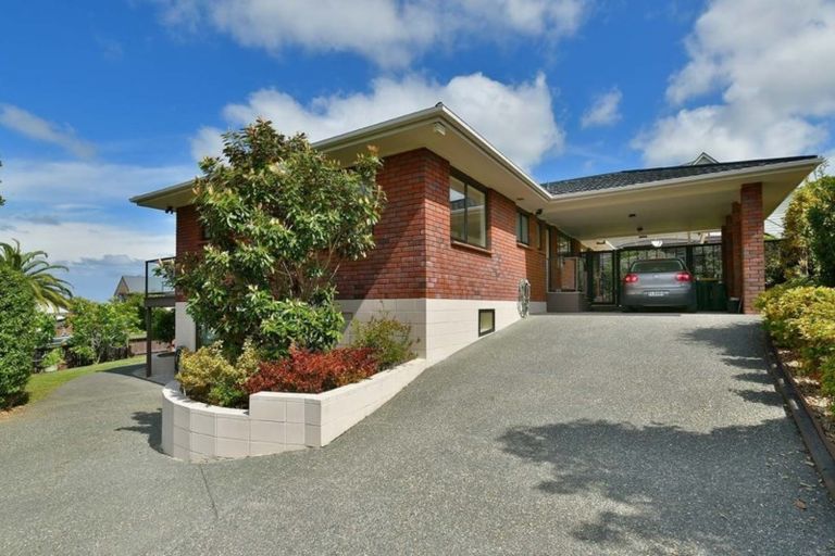 Photo of property in 2 Merehai Place, Snells Beach, 0920