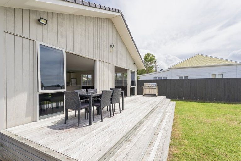 Photo of property in 4 Eyre Street, Whitianga, 3510