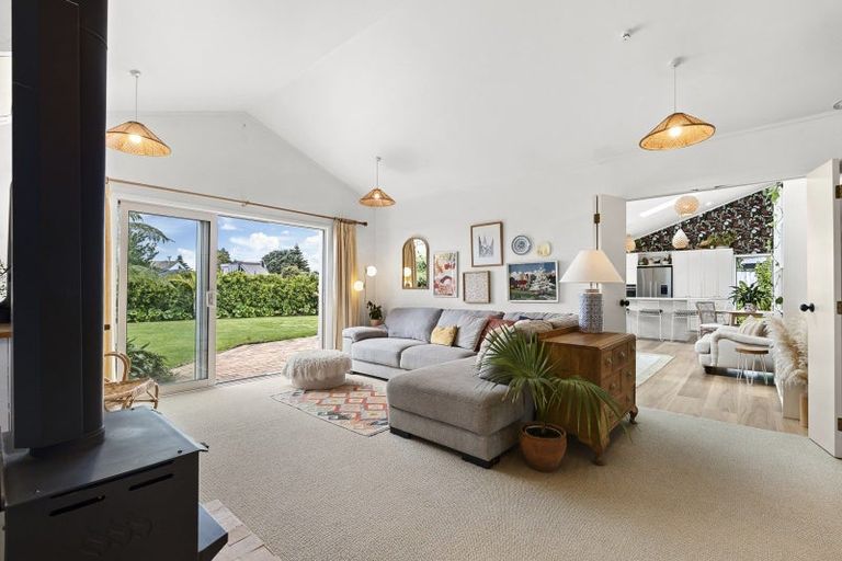 Photo of property in 18a Russell Drive, Oakura, 4314