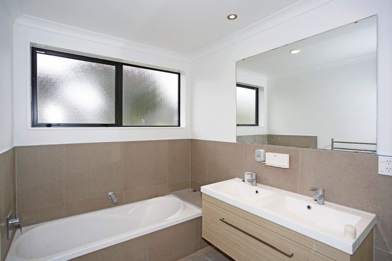 Photo of property in 13 Willis Avenue, Pukekohe, 2120