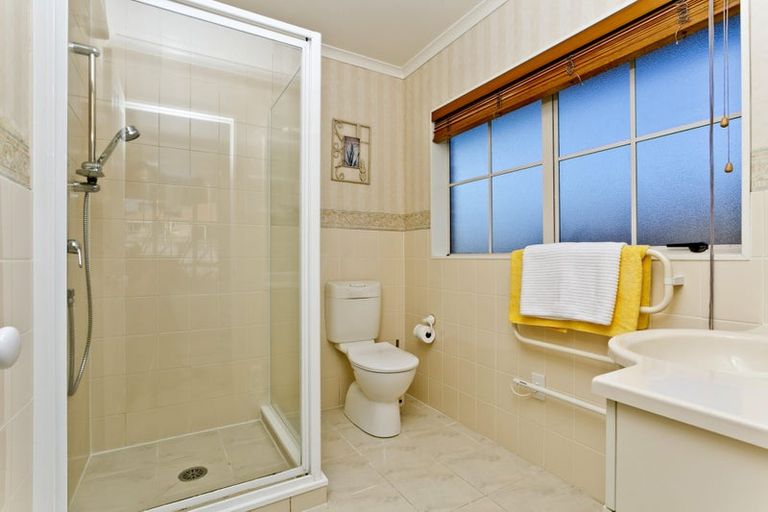 Photo of property in 12 Darimouth Place, Albany, Auckland, 0632