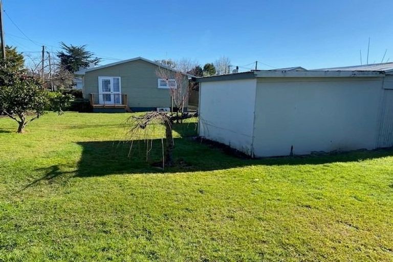 Photo of property in 14 Shanly Street, Waipawa, 4210